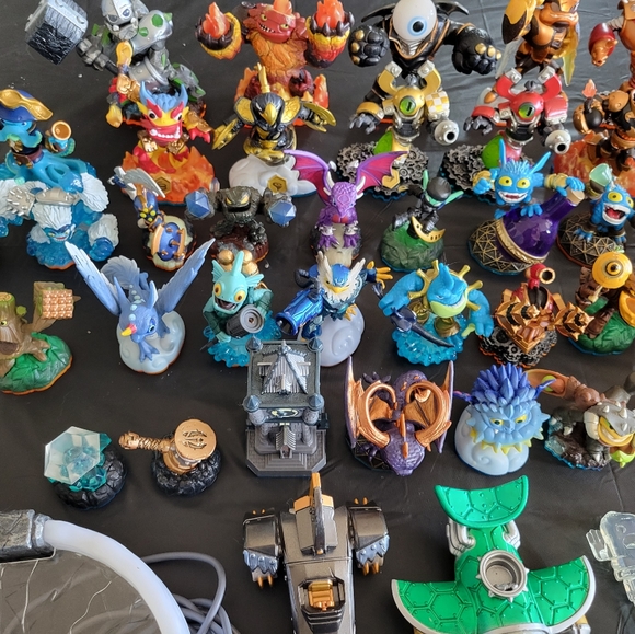 Skylanders, Skylanders Games, Skylanders Portals - Picture 3 of 5